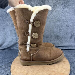 UGG Boots Womens Size 8 Brown Suede Shearling Mid Calf Bailey Button 1873